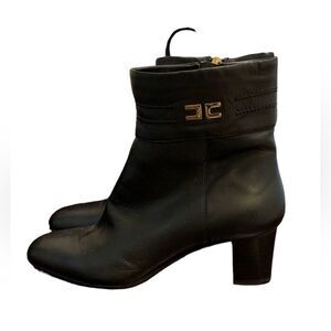 Bandolino black heeled booties. Size 5.5.